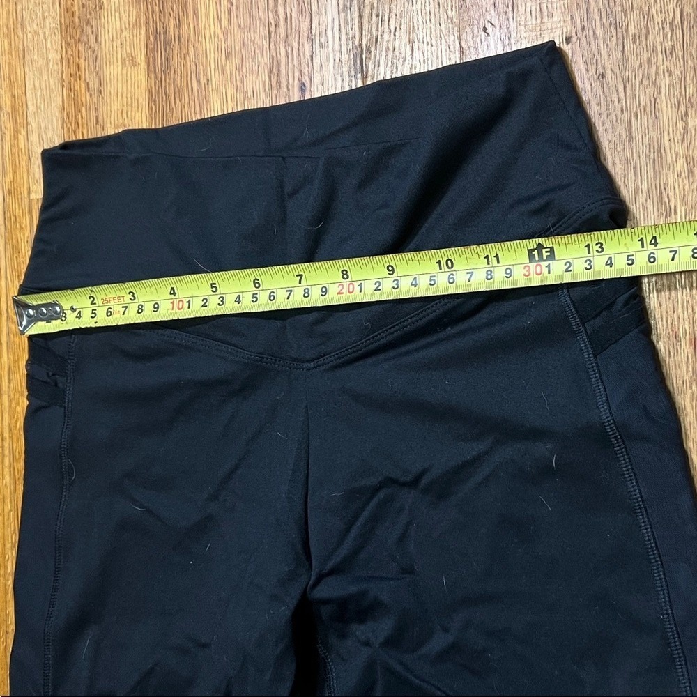 PINK Victoria's Secret Ultimate Medium Black Pull On Pockets Yoga Ankle Leggings - Picture 3 of 6